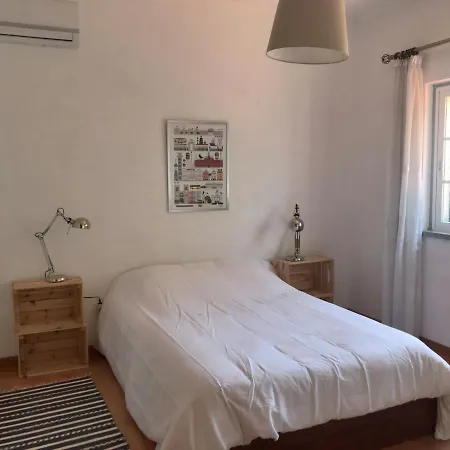 Villa Capela Beach House In Caparica *
