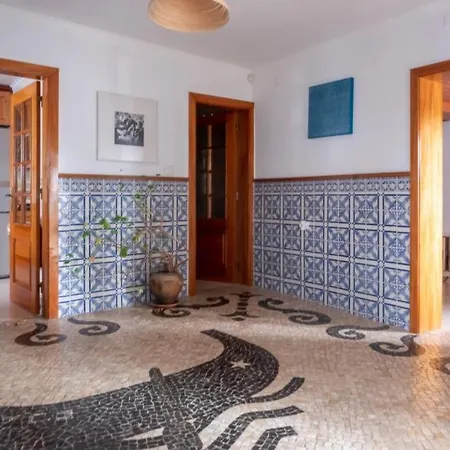 Villa Capela Beach House In Caparica Willa