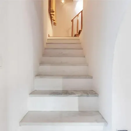 Willa Villa Capela Beach House In Caparica *